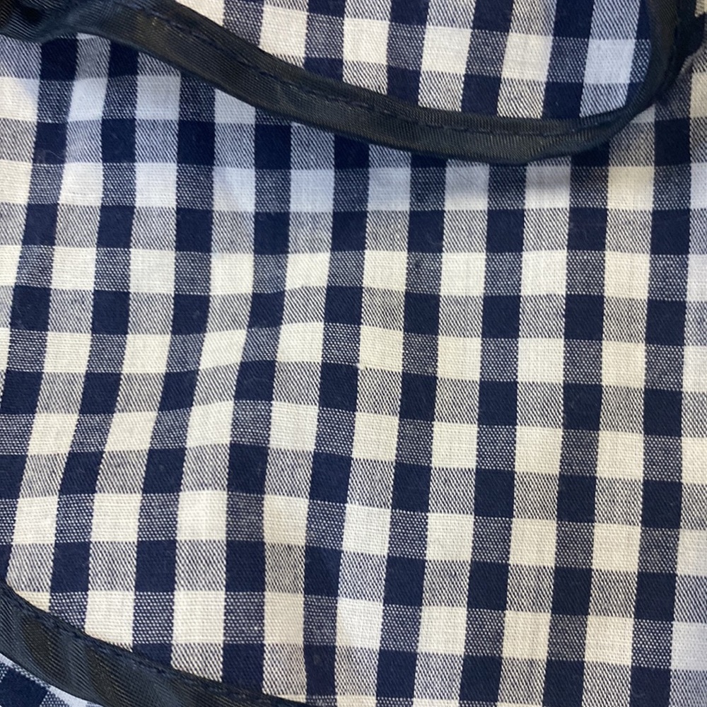 Girls Guess Jeans skirt - Picture 2 of 5